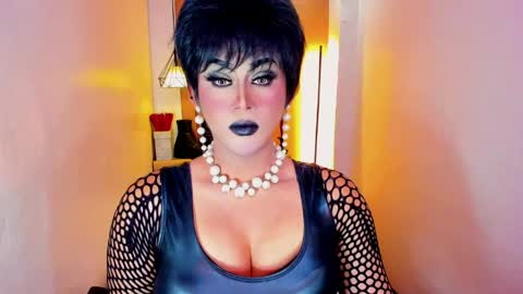 Nicoleeee online show from April 13, 9:08 pm