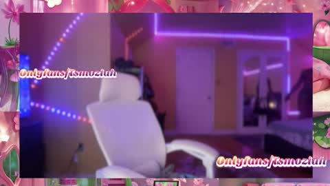 Snapshot of tsmoziah chatting on October 18, 1:10 am tsmoziah online show from October 18, 1:10 am