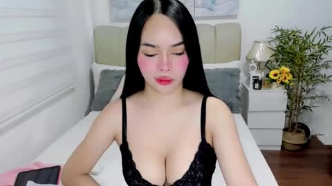 Graciella online show from March 4, 8:33 am