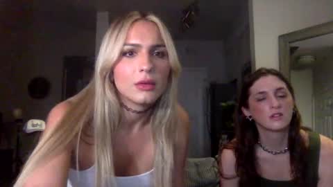 Snapshot of tsprinces chatting on October 19, 12:59 am tsprinces online show from October 19, 12:59 am