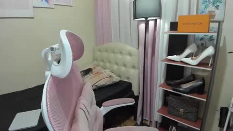 Snapshot of tsuncutmargauxx chatting on October 3, 8:33 am tsuncutmargauxx online show from October 3, 8:33 am