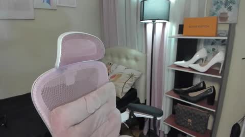 Snapshot of tsuncutmargauxx chatting on October 9, 2:11 pm tsuncutmargauxx online show from October 9, 2:11 pm