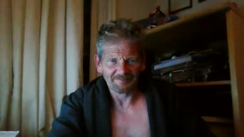 Snapshot of ttb2769 chatting on September 27, 5:27 am ttb2769 online show from September 27, 5:27 am