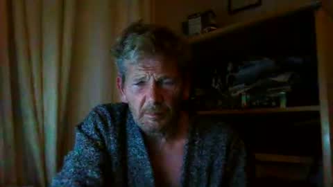 Snapshot of ttb2769 chatting on October 14, 5:32 am ttb2769 online show from October 14, 5:32 am