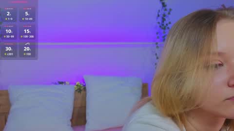 Theo online show from April 6, 11:33 am