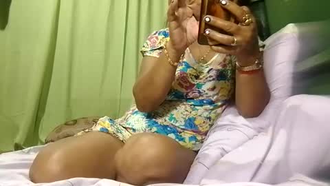 Mae online show from September 23, 8:48 pm