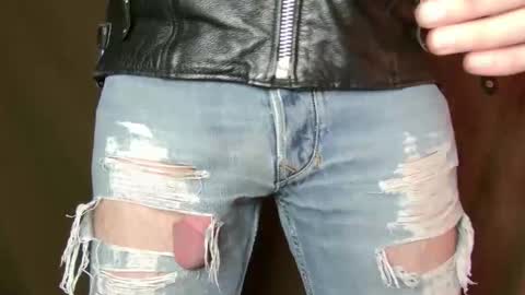 Phil Box online show from December 21, 2:45 pm