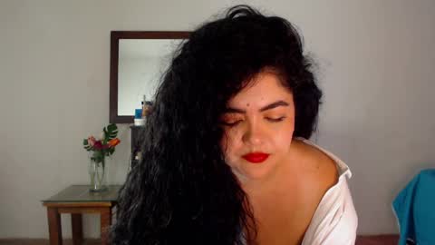 tuti online show from May 10, 3:02 am