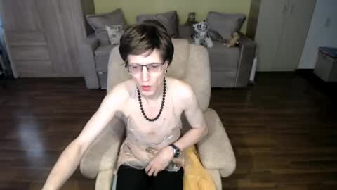 Clementine online show from April 19, 6:47 am