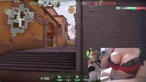 Snapshot of twentykisses6 chatting on September 16, 10:35 pm twentykisses6 online show from September 16, 10:35 pm