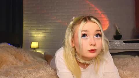 twinklefluff online show from September 25, 2:46 pm