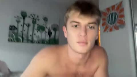 twinkytwunky online show from November 7, 10:12 pm