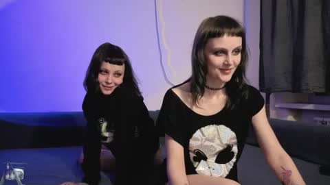 Sin and Skin online show from June 14, 6:21 pm