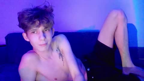 TwiShadow online show from February 20, 3:14 pm