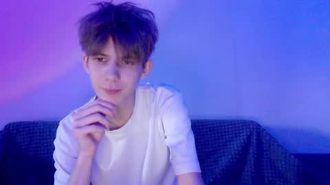 TwiShadow online show from February 19, 12:04 pm