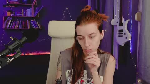 twistofmind online show from December 4, 8:23 pm