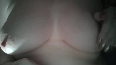 twixie33 online show from January 29, 2:09 am