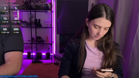 Two of us online show from December 8, 5:01 pm