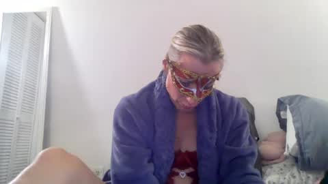 twoboobsonepenis online show from June 21, 2:51 am