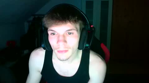 twunknoah online show from December 5, 4:27 pm