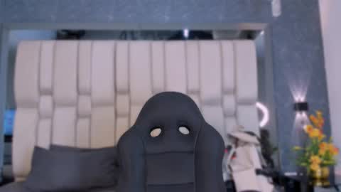  TYLA  online show from February 11, 3:43 am