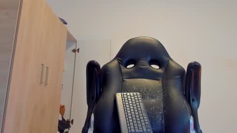     online show from January 16, 7:52 pm