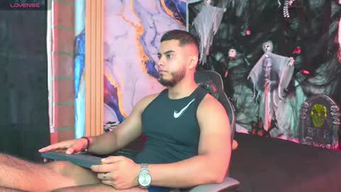 Tyler online show from October 28, 8:43 pm