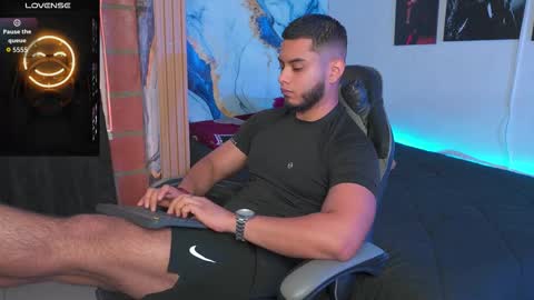 Snapshot of tyler_price01 chatting on September 30, 9:25 pm Tyler online show from September 30, 9:25 pm