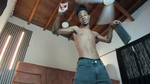 tyson_reed online show from July 6, 5:37 pm