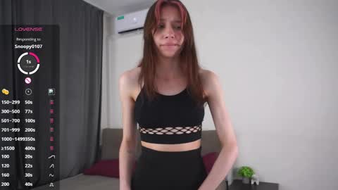 Lili online show from May 25, 6:36 pm
