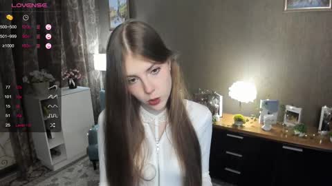 Snapshot of udeledelmoref chatting on February 13, 9:28 pm Liky online show from February 13, 9:28 pm