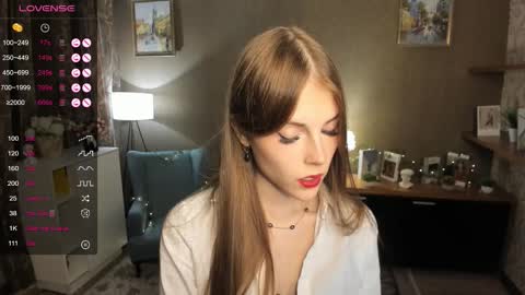 Snapshot of udeledelmoref chatting on September 16, 12:01 am Liky online show from September 16, 12:01 am