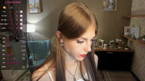 Snapshot of udeledelmoref chatting on September 12, 10:45 pm Liky online show from September 12, 10:45 pm
