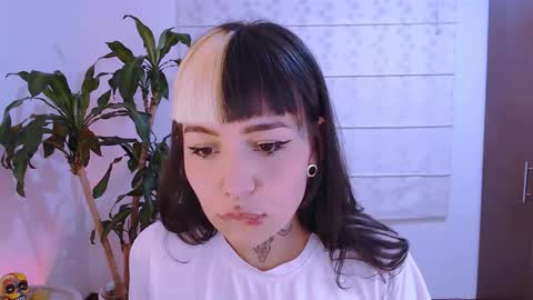 Snapshot of ulala_martina chatting on September 20, 3:31 am Martina online show from September 20, 3:31 am