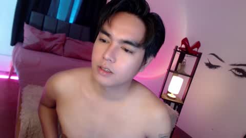 Snapshot of ultimatesexytrans chatting on October 7, 11:45 pm Alex online show from October 7, 11:45 pm