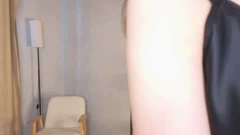 Liliane online show from May 26, 6:19 am
