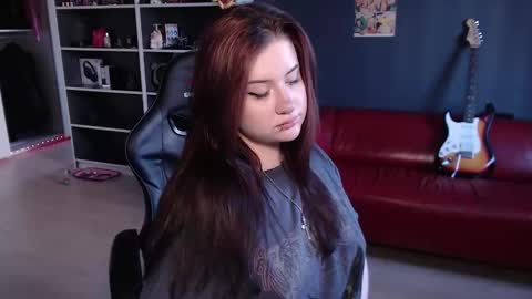 Julia online show from March 31, 3:29 am