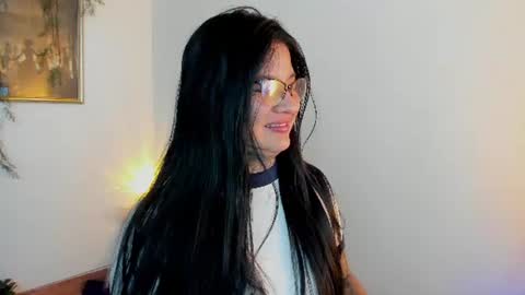 Franchesca  online show from August 4, 9:00 pm