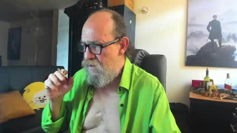 Uncle Hottie online show from May 30, 4:38 pm