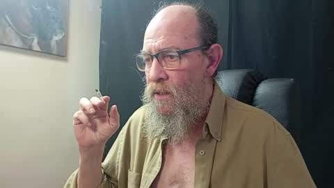 Uncle Hottie online show from April 7, 6:43 pm