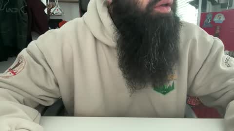 uncutbeard129840 online show from May 28, 2:26 pm