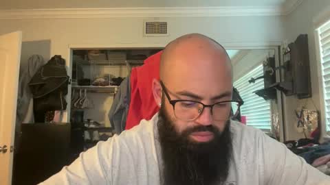 Snapshot of uncutbeard129840 chatting on October 23, 11:49 pm uncutbeard129840 online show from October 23, 11:49 pm