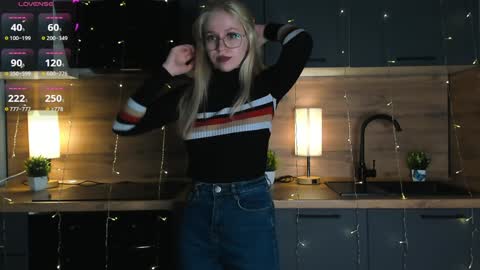 Im online every day 1700 GMT-4 online show from February 2, 9:23 pm