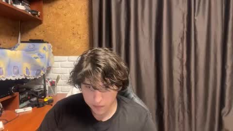 Snapshot of unholy_heat chatting on September 18, 8:13 pm Anri online show from September 18, 8:13 pm