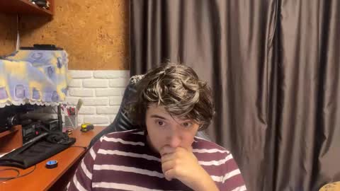 Snapshot of unholy_heat chatting on September 30, 8:19 pm Anri online show from September 30, 8:19 pm