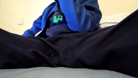 unknownuser414606 online show from November 10, 2:25 am