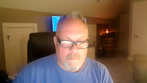 up2later online show from June 3, 4:37 am