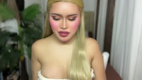 ur_bombshellpatty online show from May 20, 8:04 pm