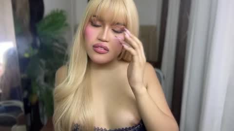 ur_bombshellpatty online show from May 18, 4:46 pm