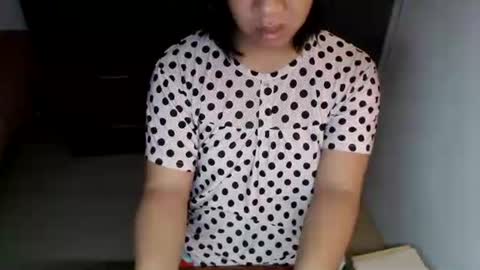 Vee online show from March 12, 5:22 am